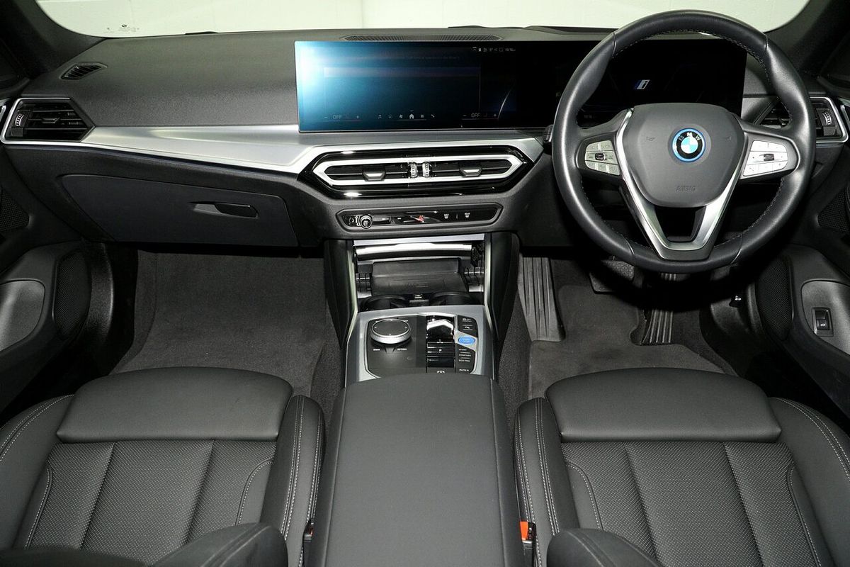 2023 BMW i4 eDrive35 G26