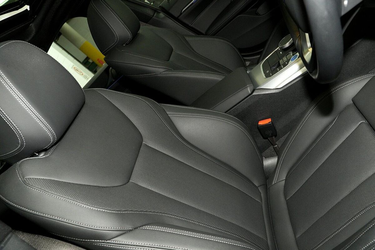 2023 BMW i4 eDrive35 G26