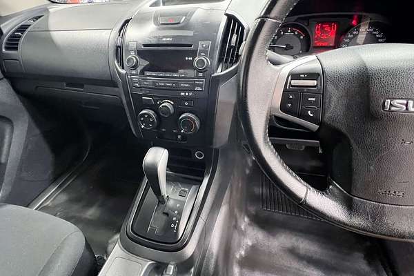 2016 Isuzu D-MAX SX High Ride Rear Wheel Drive