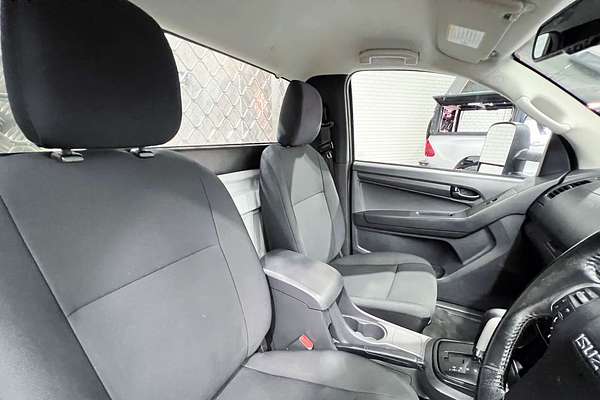 2016 Isuzu D-MAX SX High Ride Rear Wheel Drive