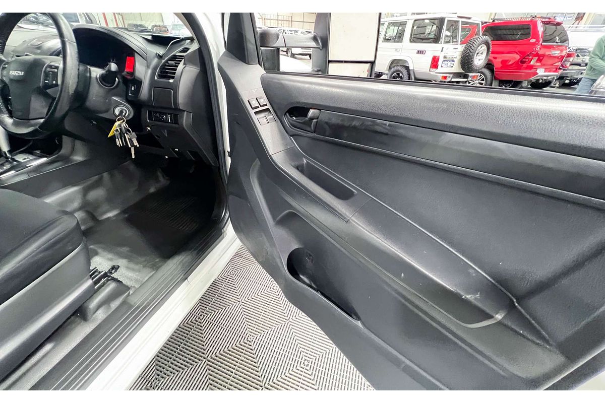 2016 Isuzu D-MAX SX High Ride Rear Wheel Drive