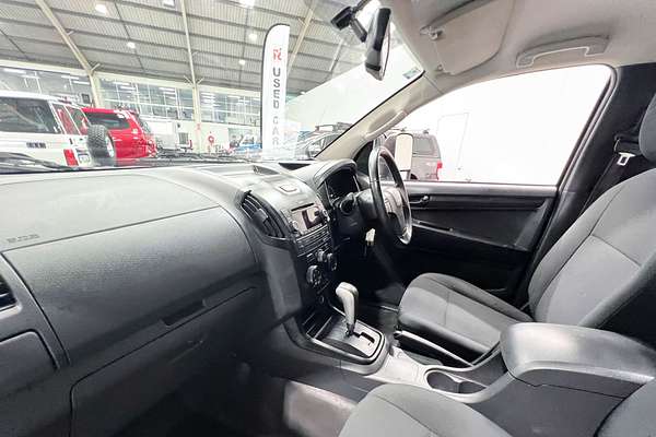 2016 Isuzu D-MAX SX High Ride Rear Wheel Drive