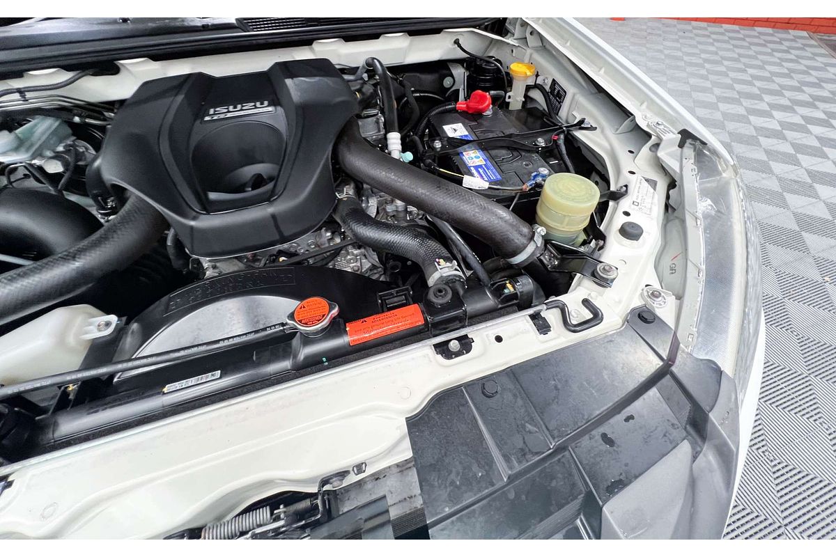 2016 Isuzu D-MAX SX High Ride Rear Wheel Drive