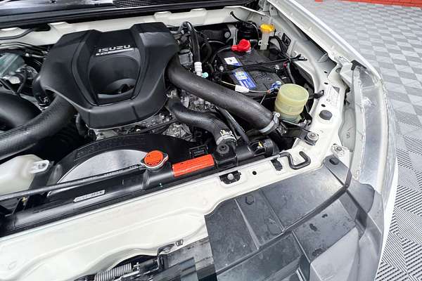2016 Isuzu D-MAX SX High Ride Rear Wheel Drive