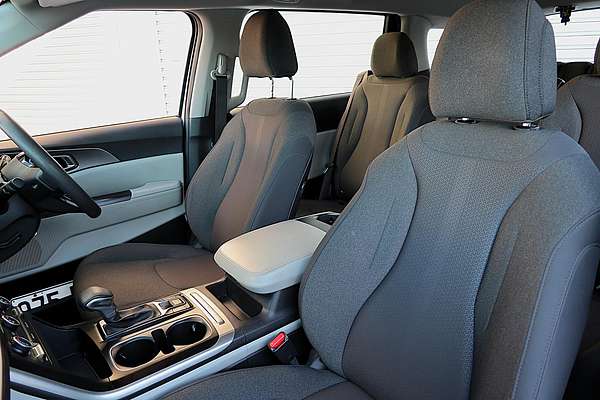 2022 Kia Carnival S KA4