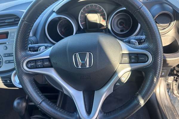 2013 Honda Jazz Vibe-S GE