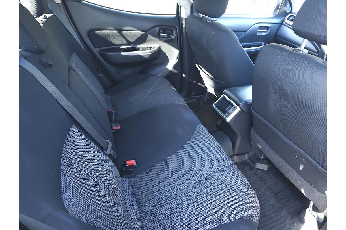 2021 Mitsubishi Triton GLS MR 4X4