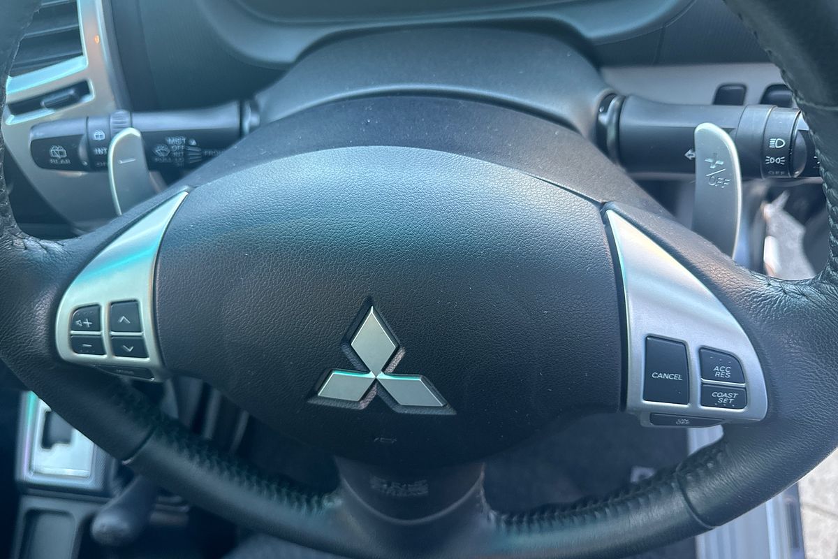 2015 Mitsubishi Challenger LS PC