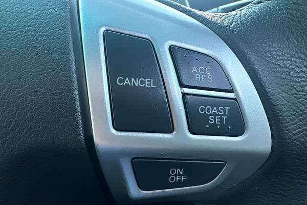 2015 Mitsubishi Challenger LS PC