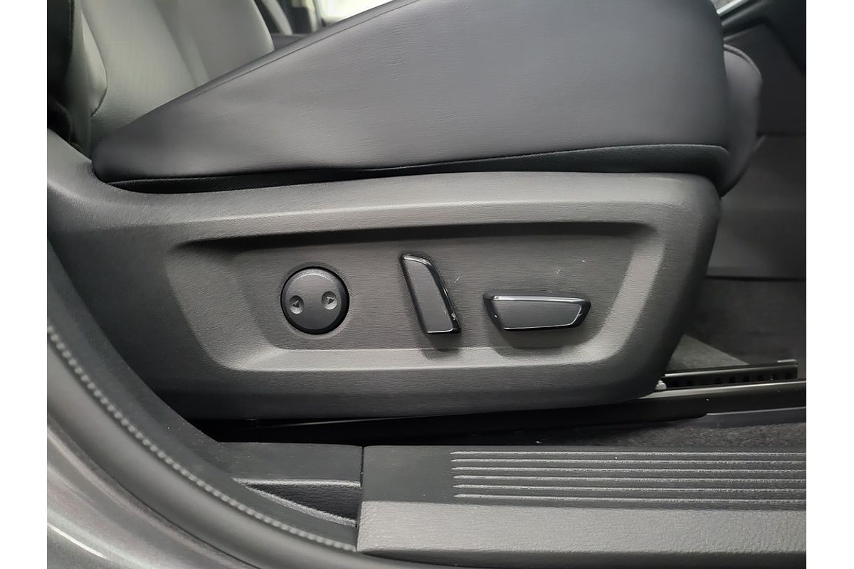 2025 Nissan X-TRAIL ST-L T33