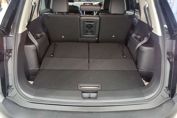 2025 Nissan X-TRAIL ST-L T33