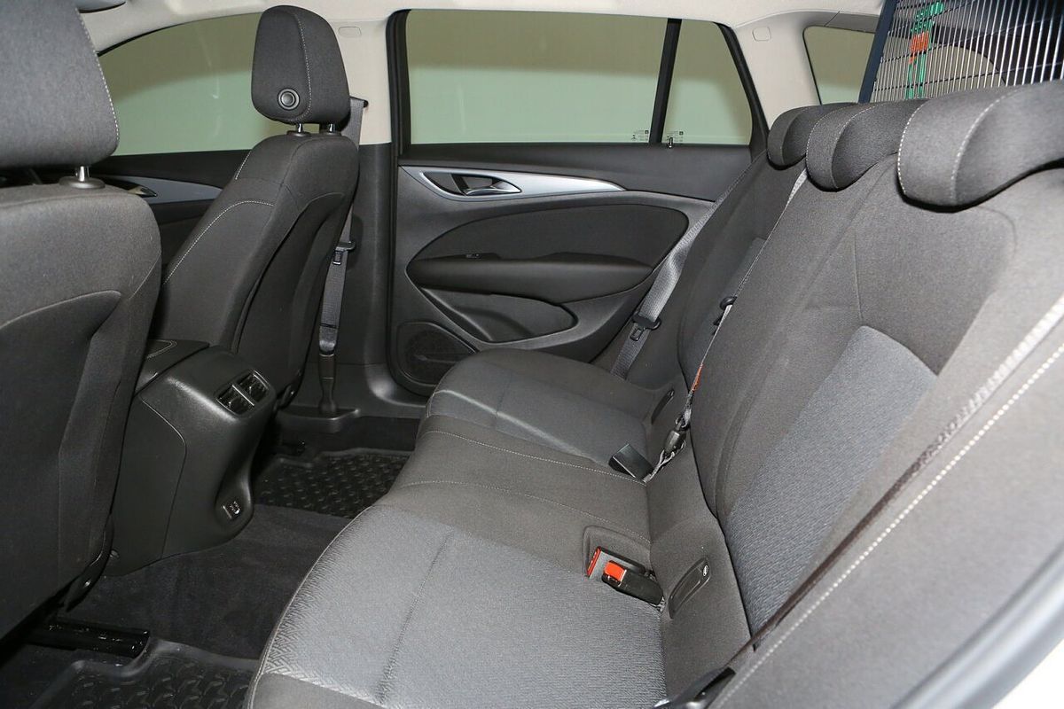 2019 Holden Commodore LT ZB
