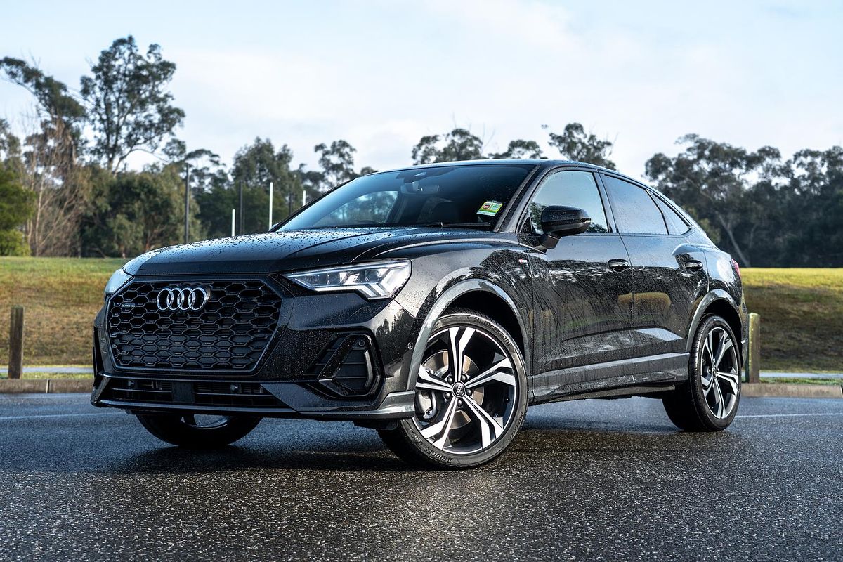 2025 Audi Q3 40 TFSI S line F3