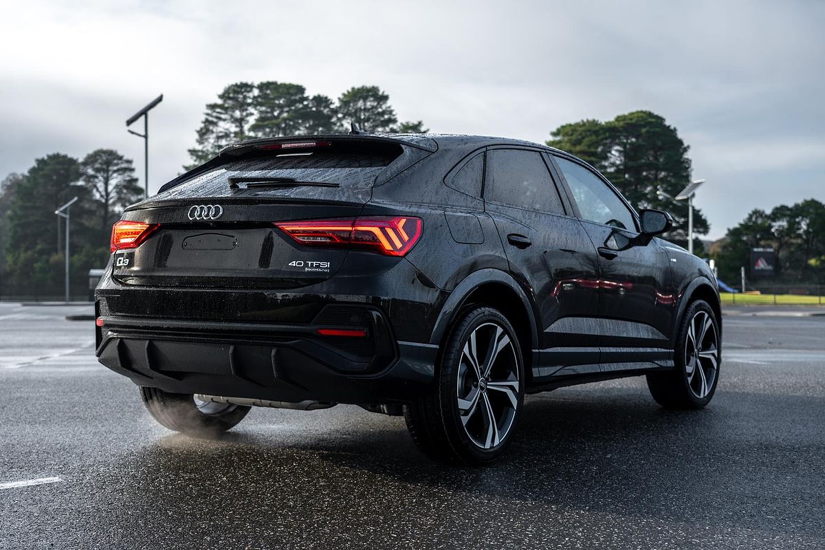 2025 Audi Q3 40 TFSI S line F3