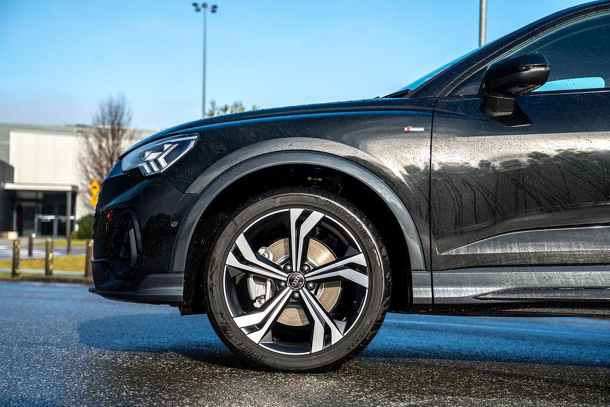 2025 Audi Q3 40 TFSI S line F3