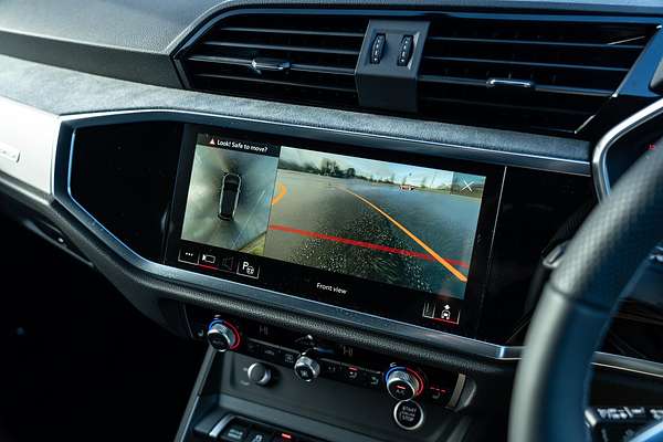2025 Audi Q3 40 TFSI S line F3