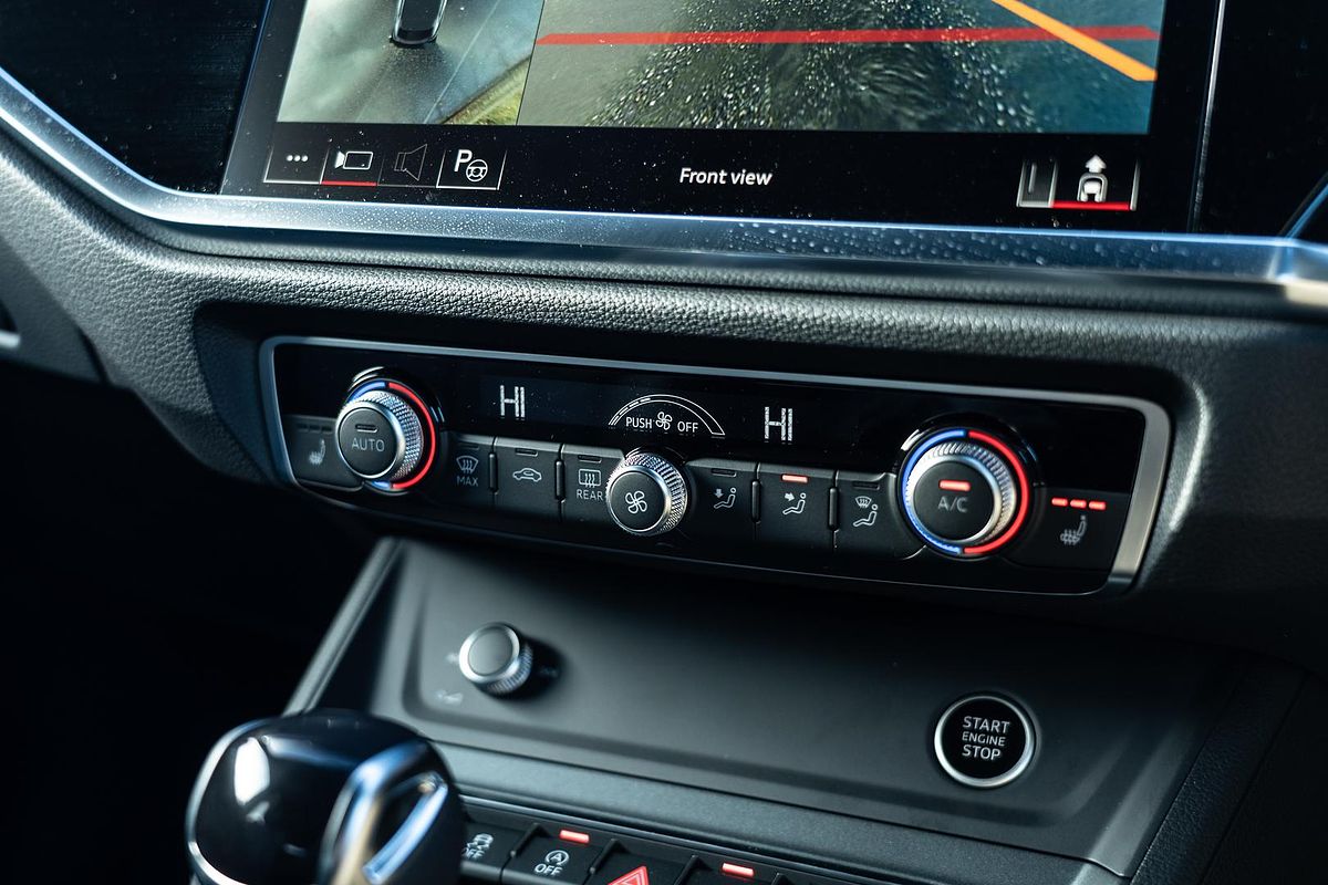 2025 Audi Q3 40 TFSI S line F3