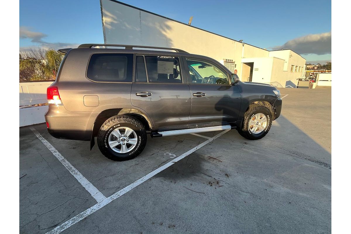 2016 Toyota Landcruiser GXL VDJ200R