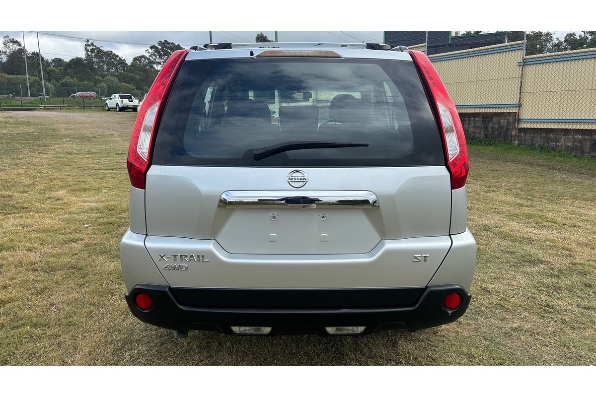 2013 Nissan X-TRAIL ST T31