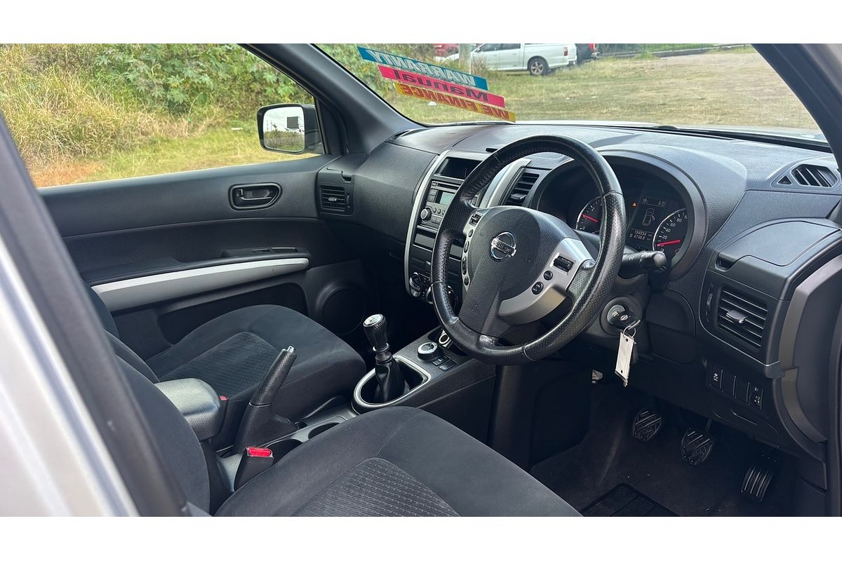 2013 Nissan X-TRAIL ST T31