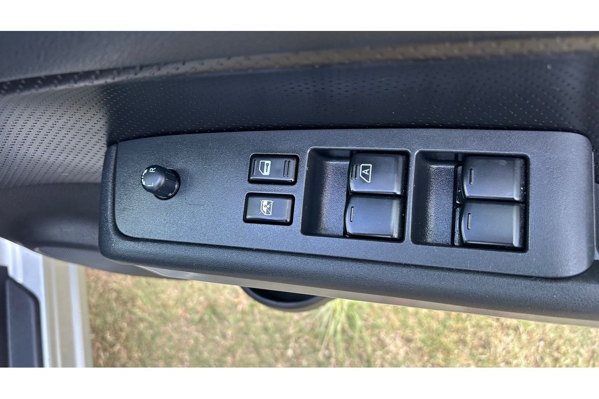 2013 Nissan X-TRAIL ST T31