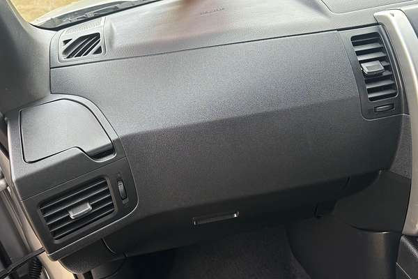 2013 Nissan X-TRAIL ST T31