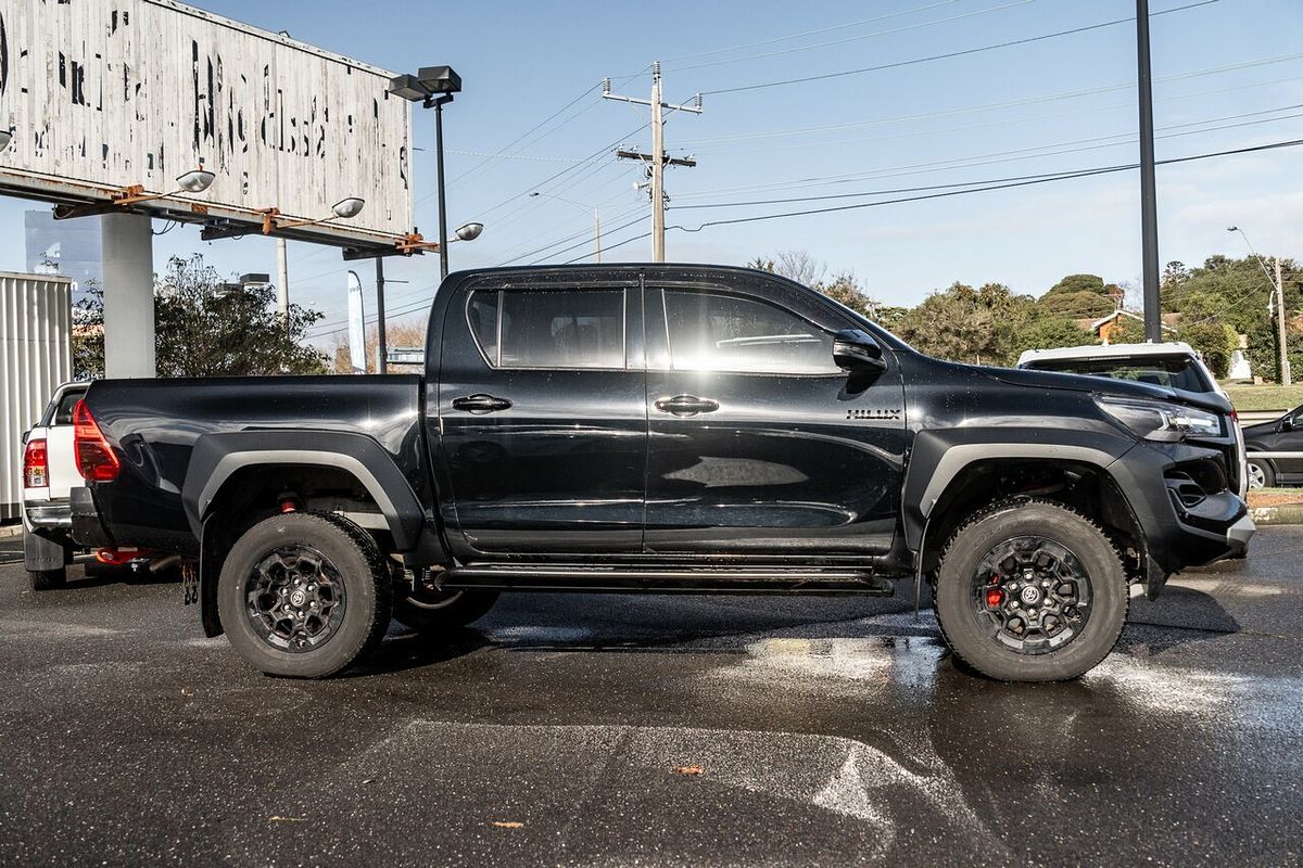2023 Toyota Hilux 4x4