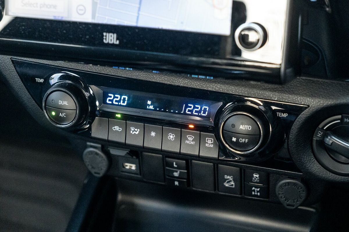2023 Toyota Hilux 4x4