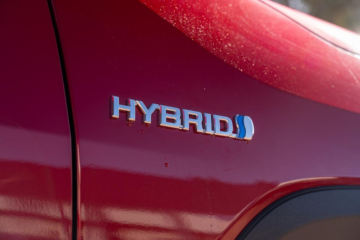2022 Toyota RAV4 Edge AXAH54R