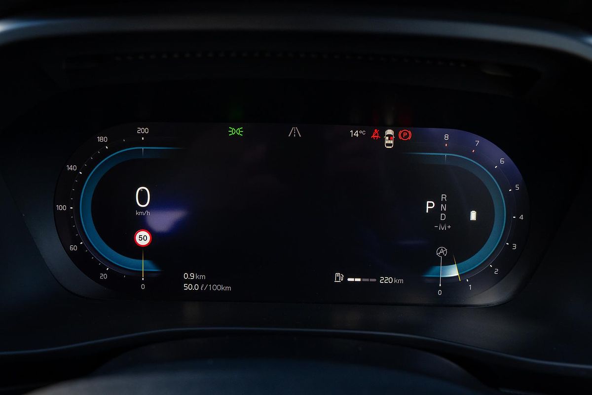 2023 Volvo XC40 Ultimate B5 Dark