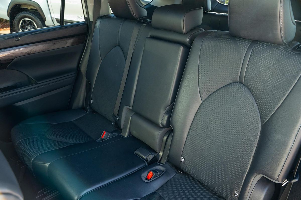 2022 Toyota Kluger Grande GSU75R