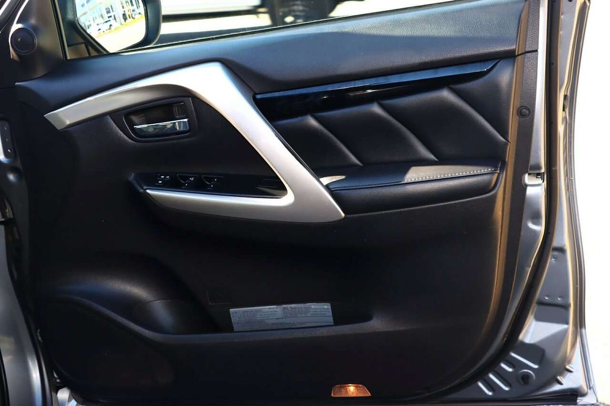 2017 Mitsubishi Pajero Sport GLS QE