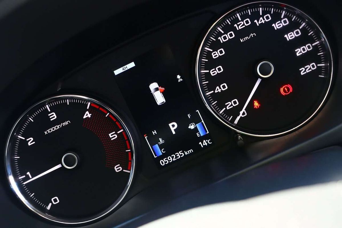 2017 Mitsubishi Pajero Sport GLS QE