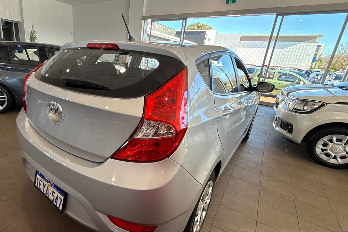 2015 Hyundai Accent Active RB3