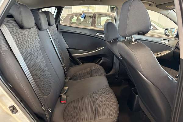 2015 Hyundai Accent Active RB3