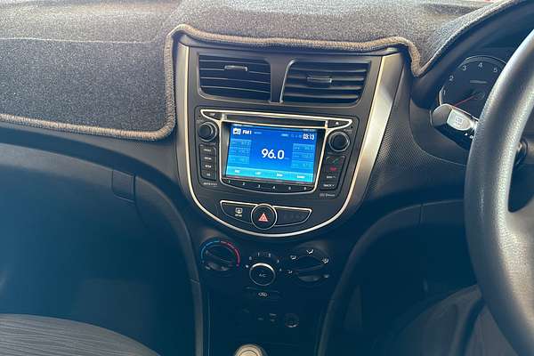 2015 Hyundai Accent Active RB3