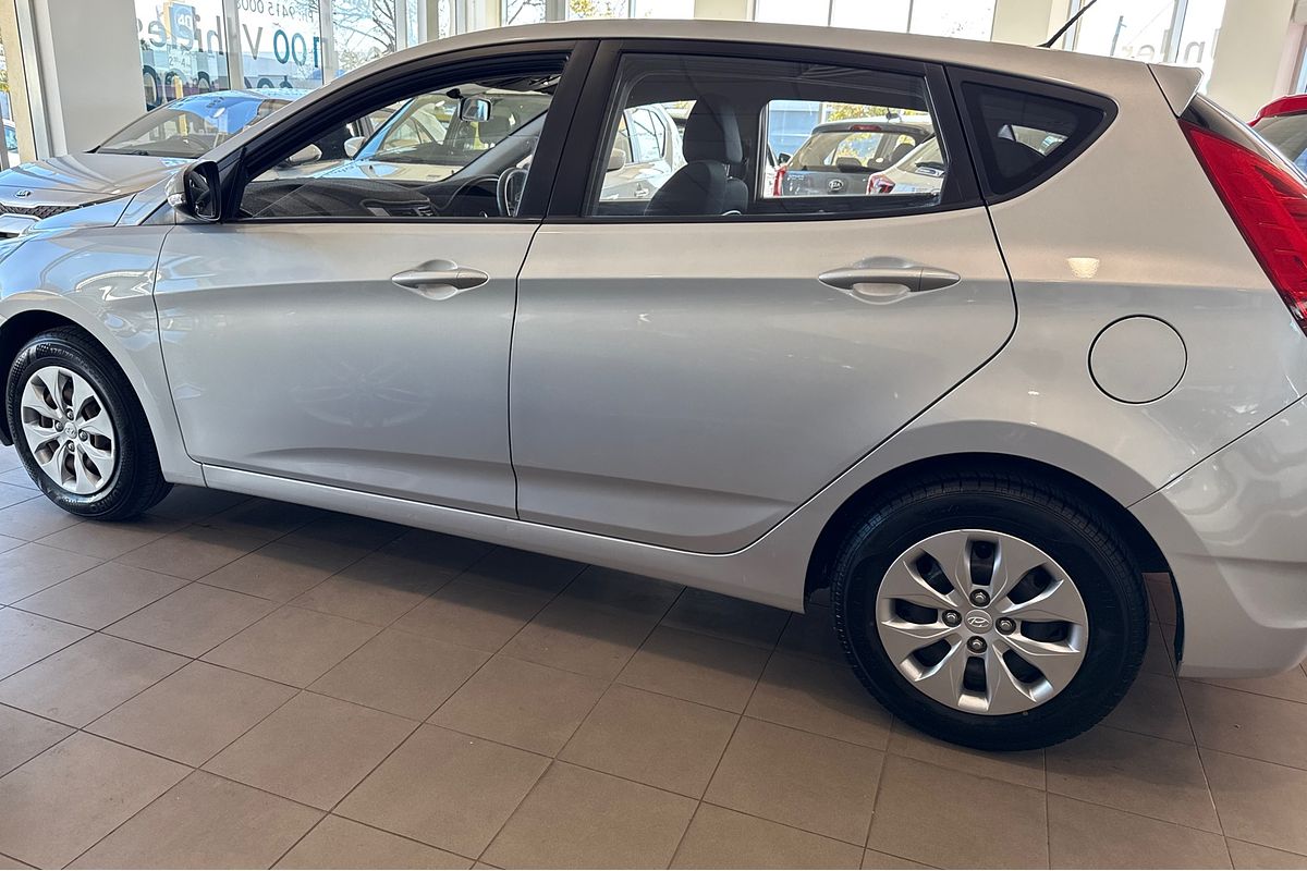 2015 Hyundai Accent Active RB3