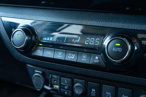 2019 Toyota Hilux Rugged X GUN126R 4X4