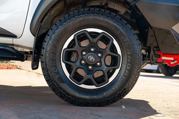 2019 Toyota Hilux Rugged X GUN126R 4X4
