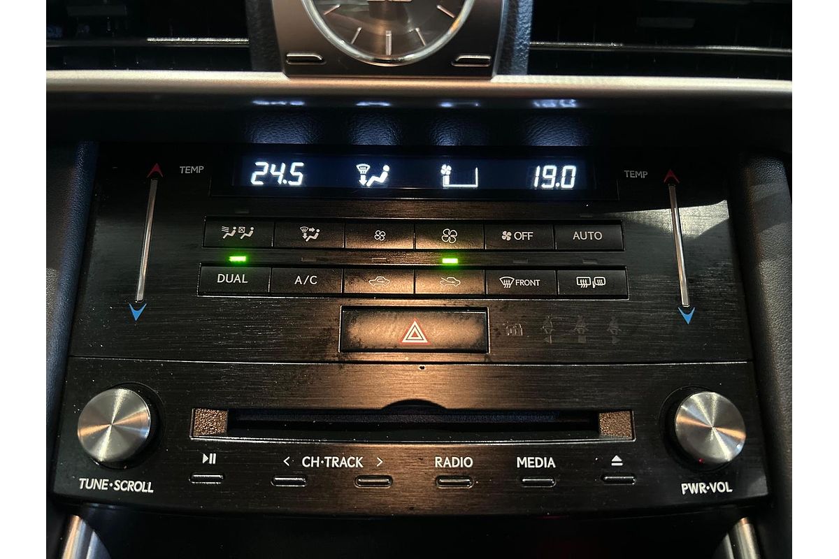 2017 Lexus IS IS200t Luxury ASE30R