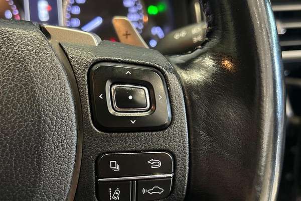 2017 Lexus IS IS200t Luxury ASE30R