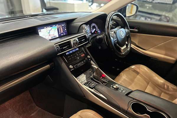 2017 Lexus IS IS200t Luxury ASE30R