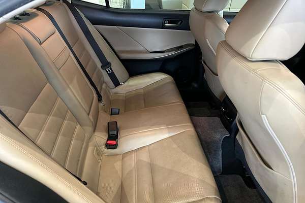 2017 Lexus IS IS200t Luxury ASE30R