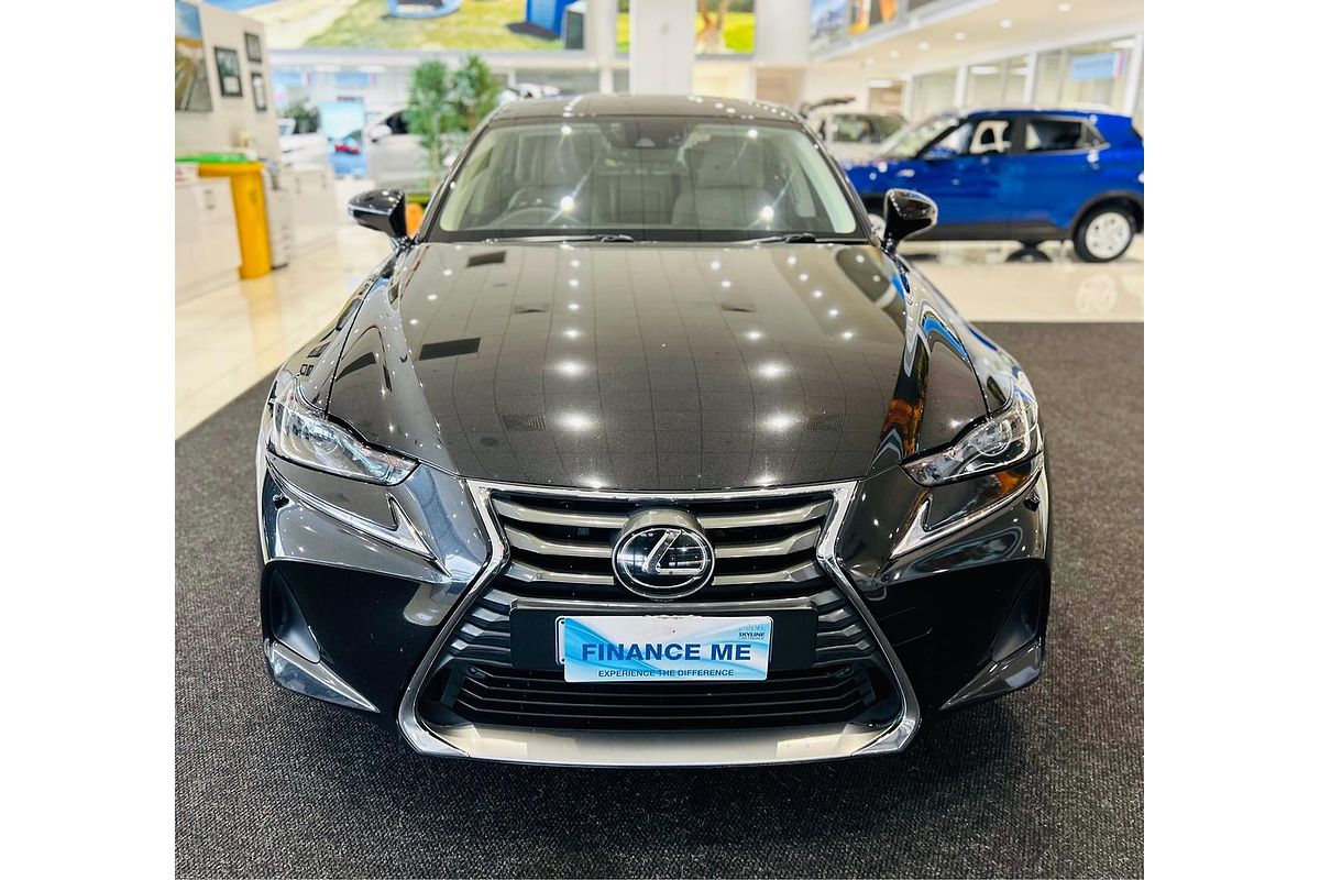 2017 Lexus IS IS200t Luxury ASE30R