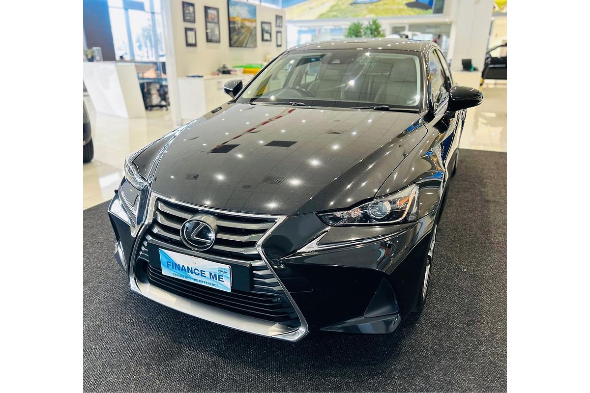 2017 Lexus IS IS200t Luxury ASE30R