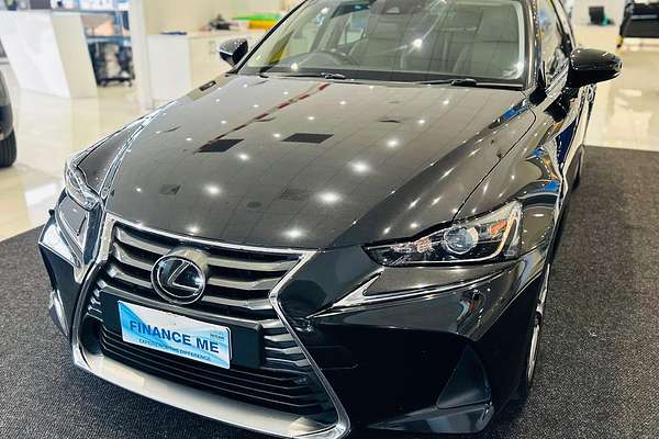 2017 Lexus IS IS200t Luxury ASE30R