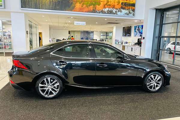 2017 Lexus IS IS200t Luxury ASE30R