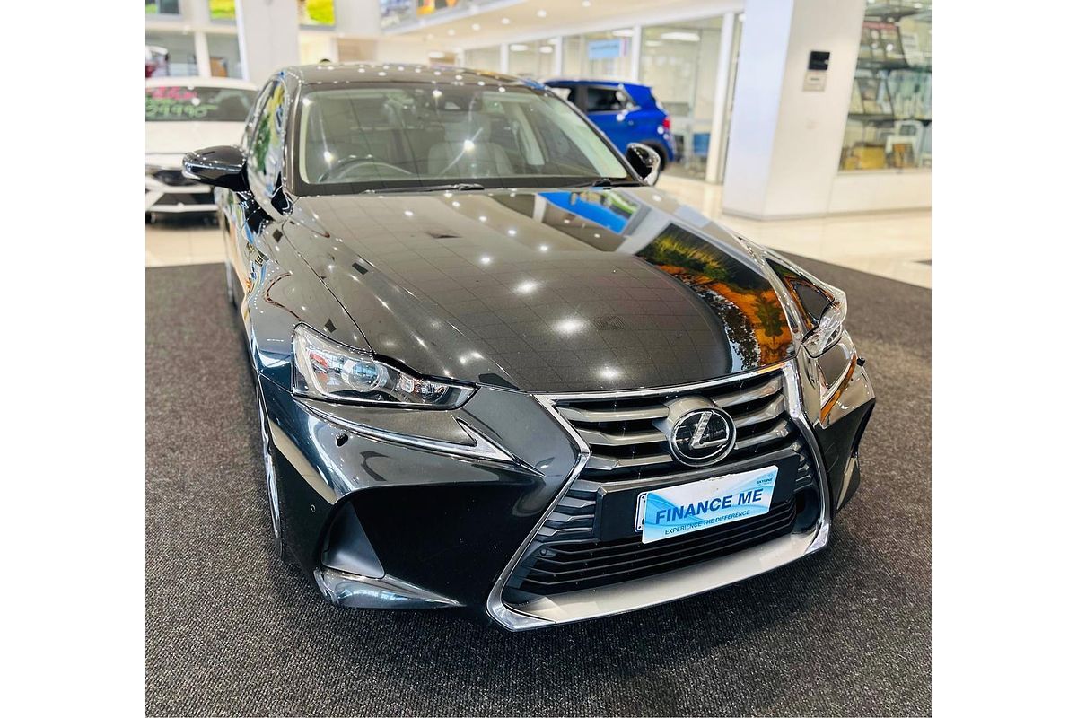 2017 Lexus IS IS200t Luxury ASE30R