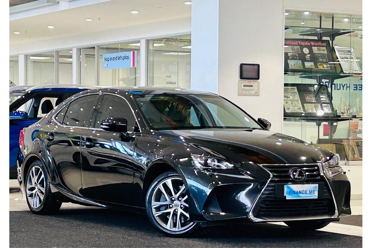 2017 Lexus IS IS200t Luxury ASE30R