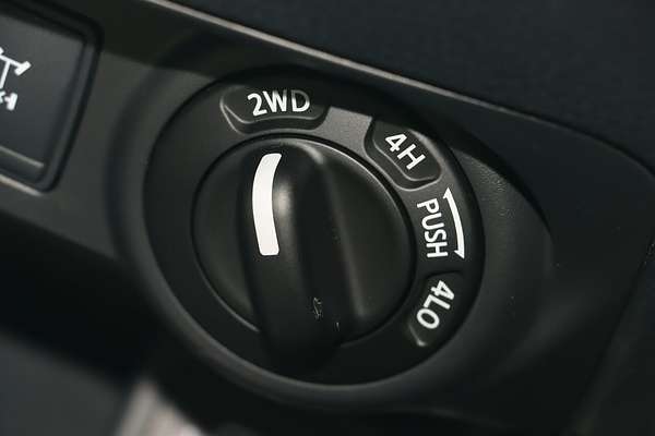 2025 Nissan Navara PRO-4X D23 4X4